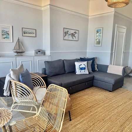 Apartmán A View Of The Bay- Panoramic Sea Views- Sleeps 4 Westgate-on-Sea Exteriér fotografie